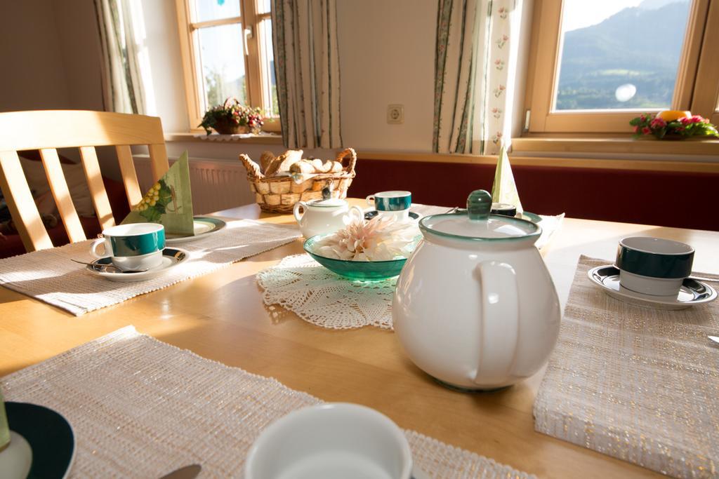 Apartamento Bio-Bauernhof Einberghof Pfarrwerfen Exterior foto